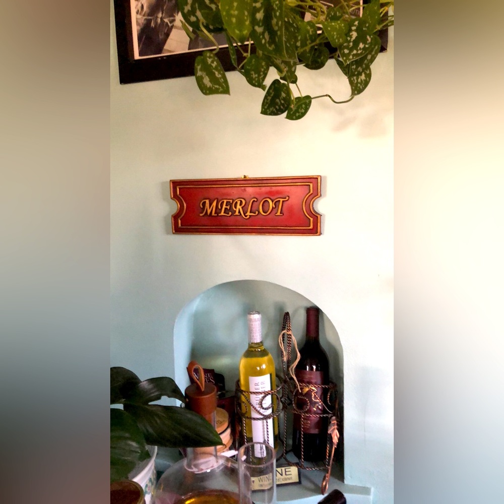 Merlot sign
